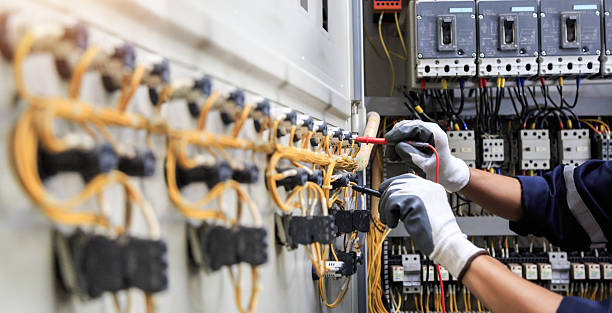 Professional Electrician technician working in Blue Ridge, TX